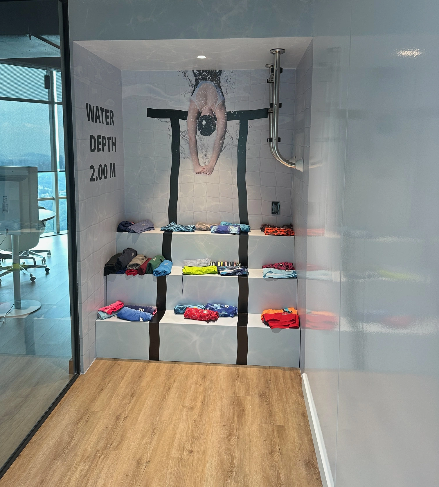 Exhibición de prendas de natación